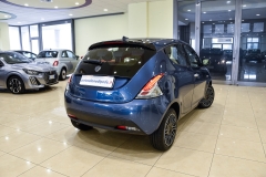 LANCIA Y Hybrid 70CV Firefly Oro 4