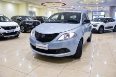 LANCIA Y 1,0 Hybrid 70CV Firefly Oro 1