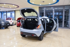 LANCIA Y 1,0 Hybrid 70CV Firefly Oro 10