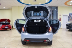 LANCIA Y 1,0 Hybrid 70CV Firefly Oro 11