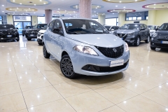 LANCIA Y 1,0 Hybrid 70CV Firefly Oro 3