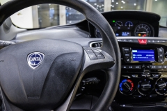 LANCIA Y 1,0 Hybrid 70CV Firefly Oro 44