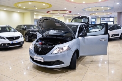 LANCIA Y 1,0 Hybrid 70CV Firefly Oro 7