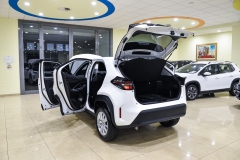 TOYOTA YARIS CROSS 1.5 Hybrid 92CV Business 12