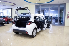 TOYOTA YARIS 1.5 HYBRID 10