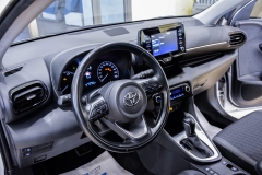 TOYOTA YARIS 1.5 HYBRID 33