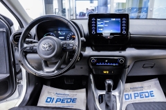 TOYOTA YARIS 1.5 HYBRID 34
