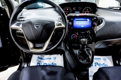 LANCIA YPSILON 1Oi HYBRID 43