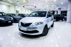 LANCIA YPSILON benzina usata 16