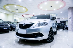 LANCIA YPSILON benzina usata 17