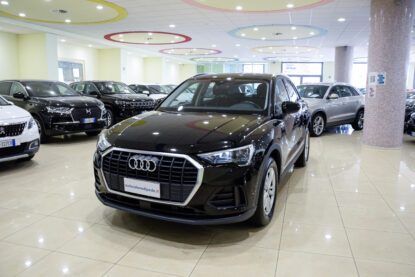 AUDI Q3 2.0 TDI S-tronic Business AUTOMATICA