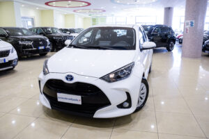 TOYOTA YARIS 1.5 HYBRID Active (Benzina + Elettrica)