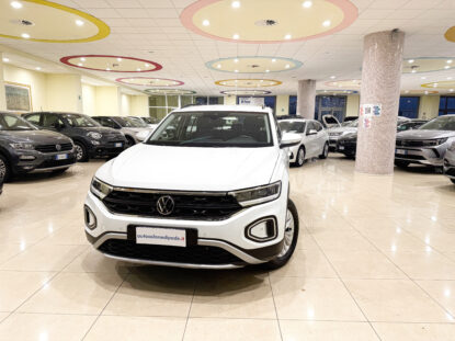 VOLKSWAGEN T-ROC 1.5i Life DSG Automatica